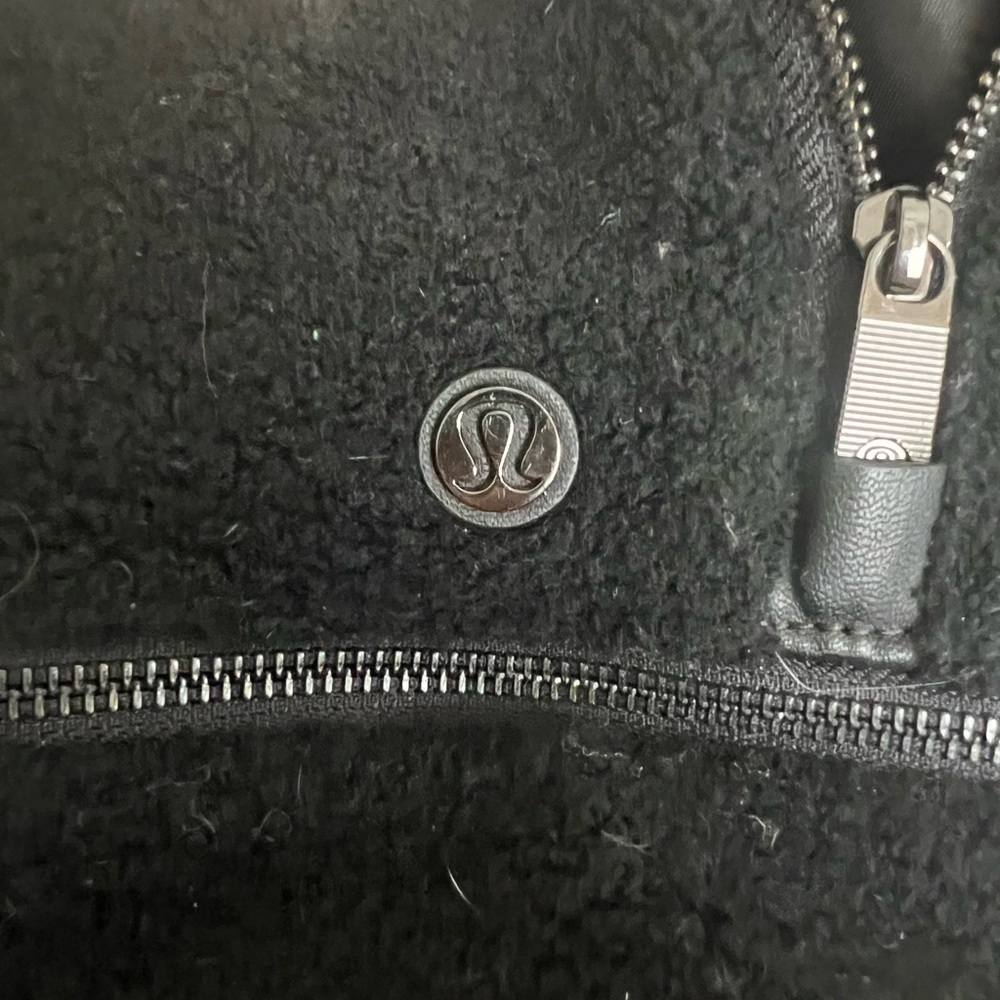 Lululemon mini backpack (black)